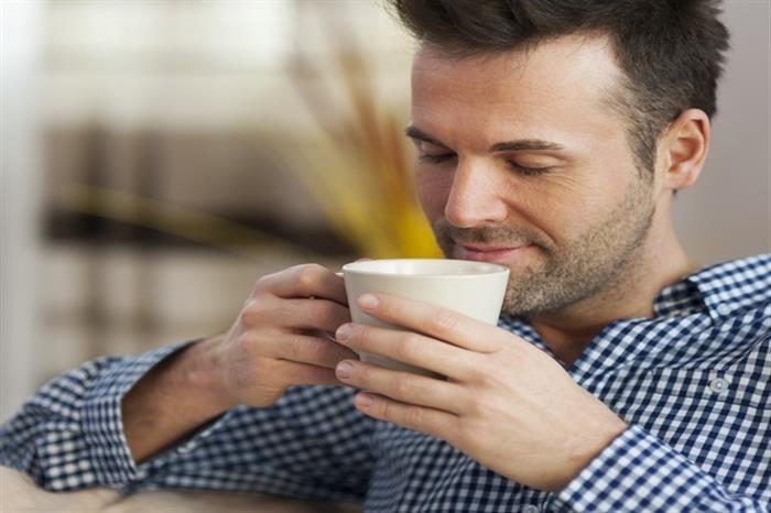 القهوة منزوعة الكافيين تساعد على تحريك الأمعاء
