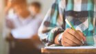 ١٤٥,٤٥٨ طالب وطالبة يتقدمون لامتحان التوجيهي الثلاثاء