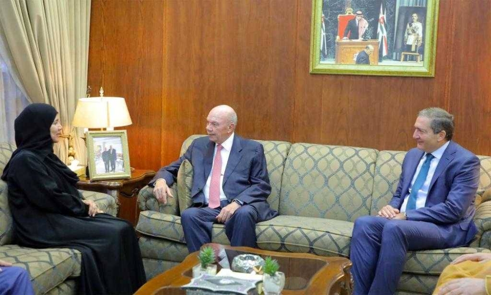 رئيس مجلس الأعيان يلتقي وفدا برلمانيا قطريا