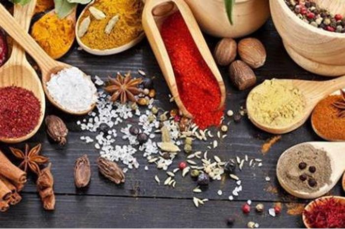 5 أعشاب حارقة للدهون الثلاثية