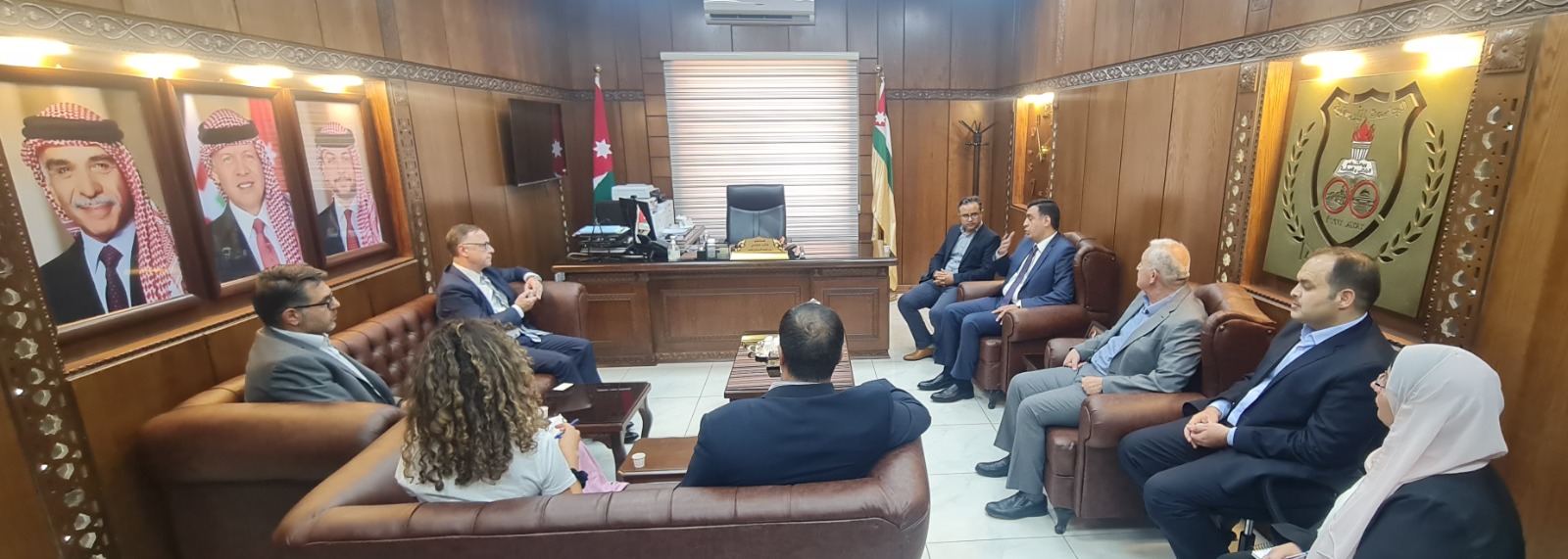 صورة حول : الأردنية فرع العقبة تبحث التعاون الأكاديمي مع هولندا الأردنية فرع العقبة تبحث التعاون الأكاديمي مع هولندا