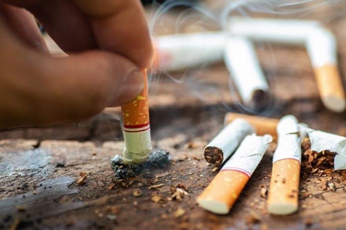 طبيبة تنفي اعتقاد شائع عن التدخين
