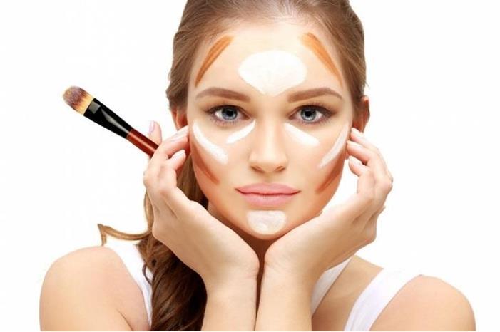 طرق تساعدك في رسم مكياجك.. والحصول على وجه منحوت