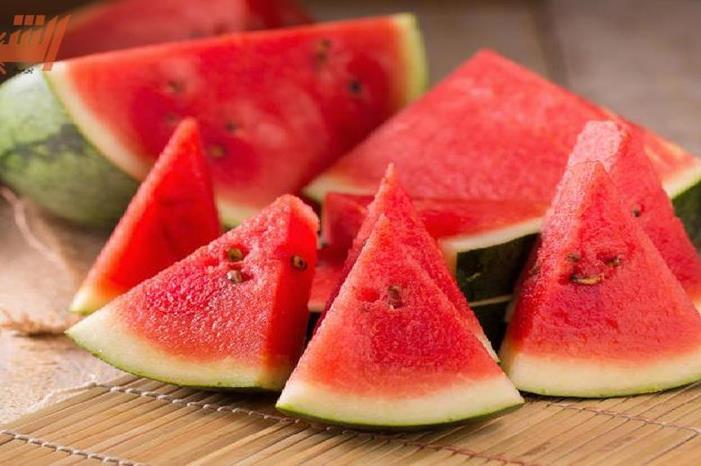 فئة عليها تجنب تناول البطيخ الأحمر
