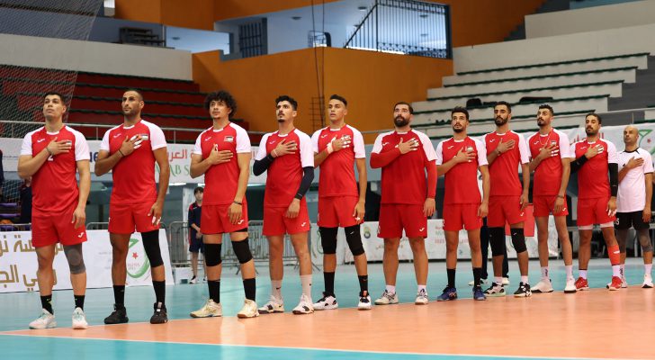 منتخب الطائرة يخسر أمام الجزائر في نصف نهائي الدورة العربية