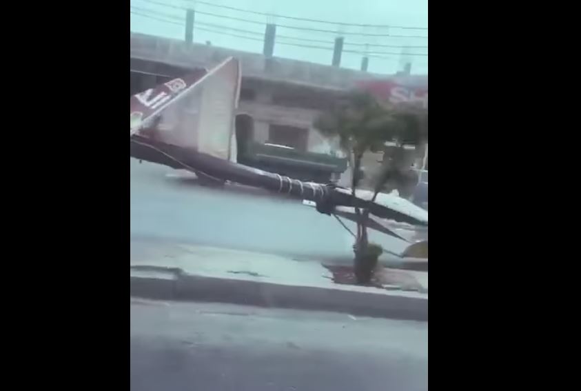 سقوط أعمدة كهرباء وأشجار نتيجة الرياح الشديدة في الرصيفة
