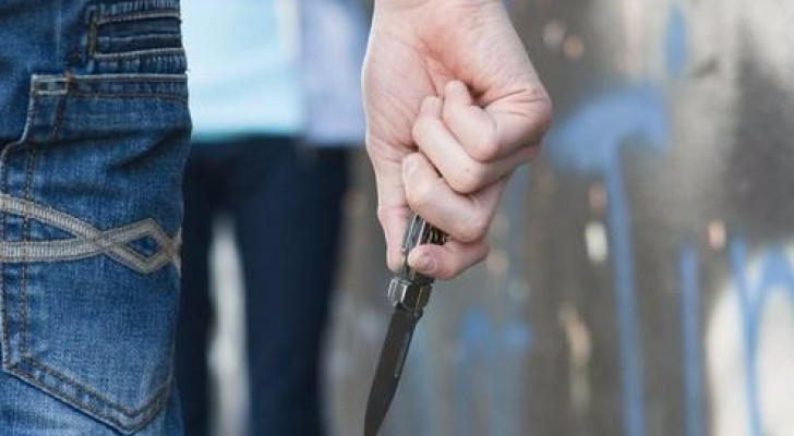 الرصيفة : الأمن يُحقق بمقتل حدث طعنا من قبل حدث أخر