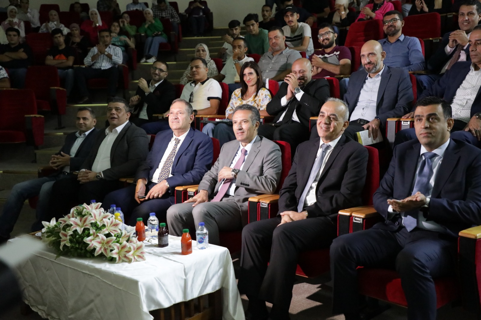 وزارة السياحة والاثار تنظم يوم عمل توعوي لتعريف الطلبة بفرص العمل المتاحة بالقطاع السياحي