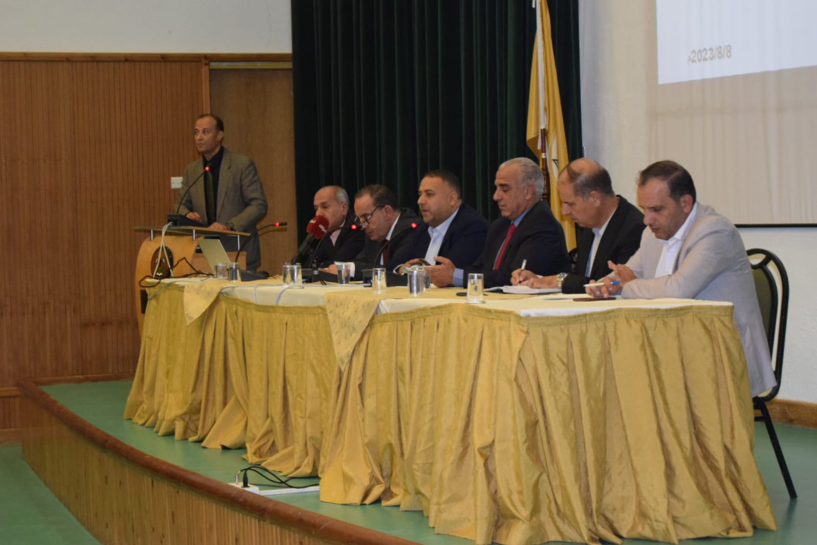 التدريب المهني تنظم جلسة حوارية وتفتتح مشغلا للطاقة في جامعة الحسين بن طلال