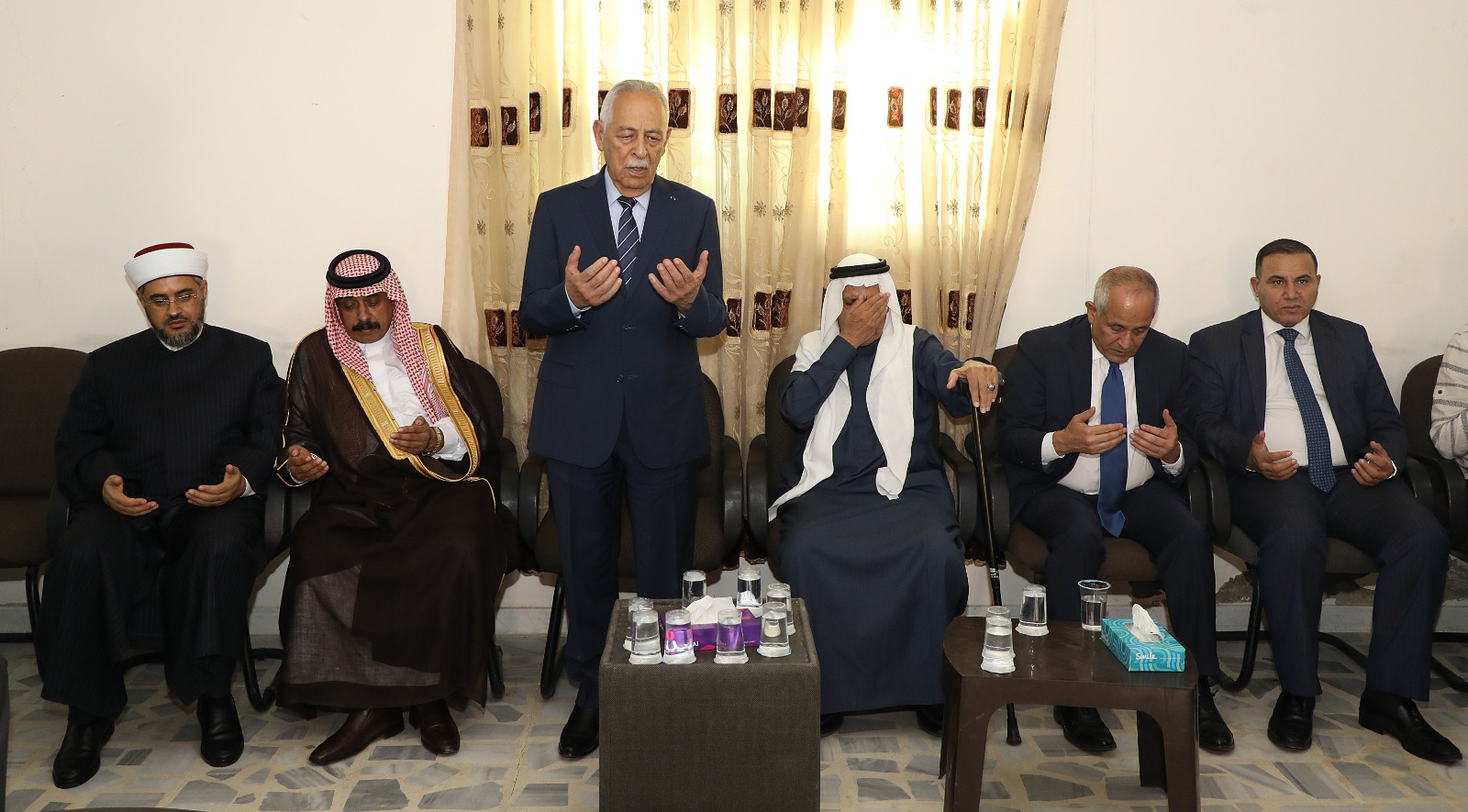 مندوبا عن الملك  وولي العهد العيسوي يعزي عشيرتي الشنيكات والعوامرة