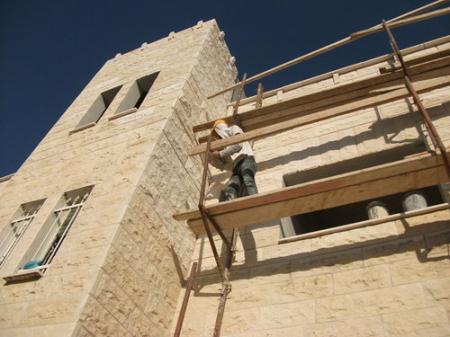 وفاة كحيل حجر سقط عن الطابق الرابع بجبل النصر
