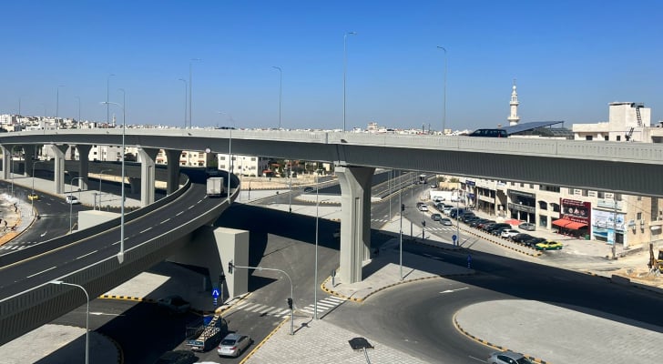 عمان: وفاة ستيني بعد سقوطه من جسر الإرسال