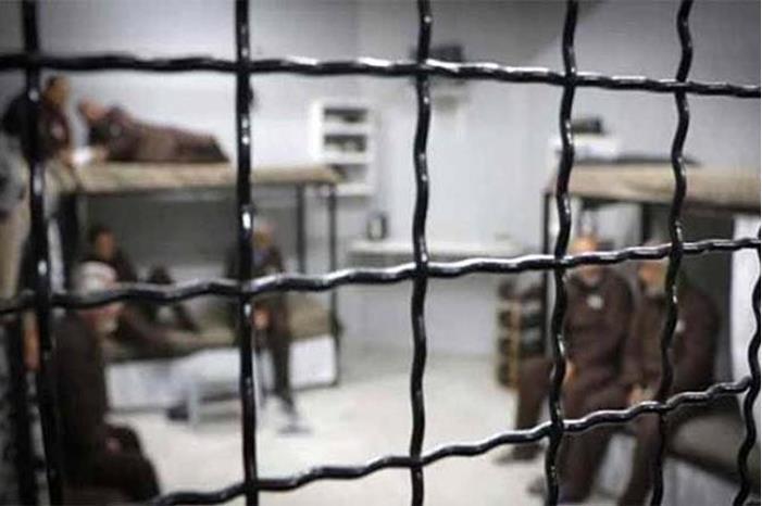 أسيران يعلقان إضرابهما المفتوح عن الطعام في سجون الاحتلال