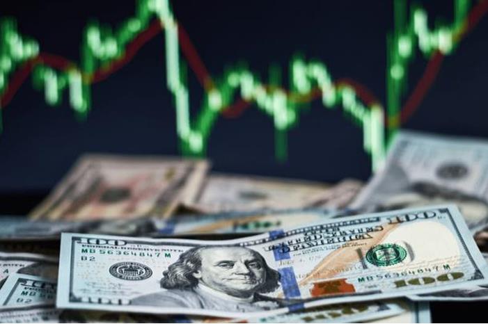 ارتفاع مؤشر الدولار قرب أعلى مستوى في شهرين