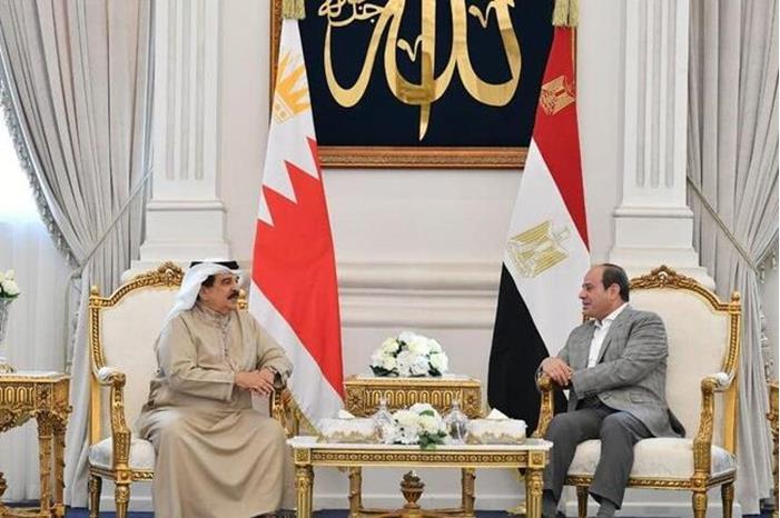 السيسي يستقبل ملك البحرين