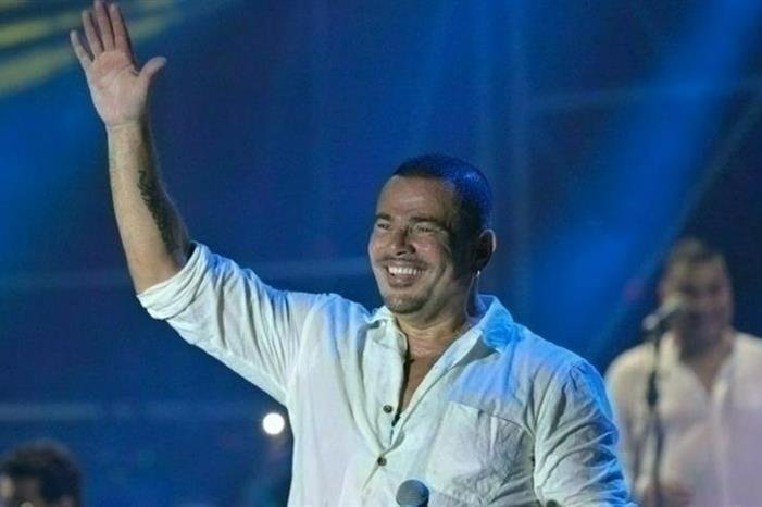عمرو دياب يشعل الأجواء في لبنان