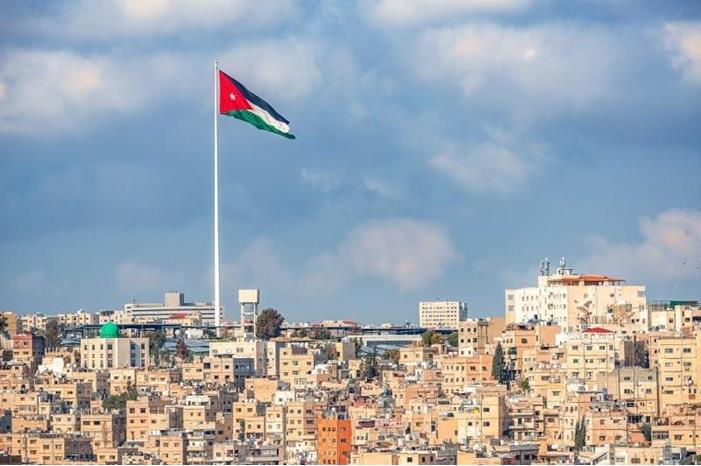 تعليق دوام مؤسسات حكومية الأحد- تفاصيل