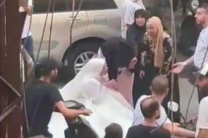 شاهدوا.. زفة عرس تتحول إلى كارثة في لبنان