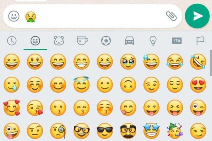 صورة - واتساب تختبر ميزة جديدة تتعلق بالملصقات