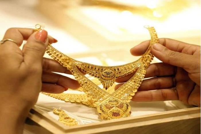عيار 21 و18 .. سعر غرام الذهب بالأردن اليوم الخميس