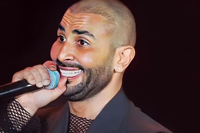في ظهور نادر لهما.. أحمد سعد يرقص مع ابنه في حفل بورتو سعيد