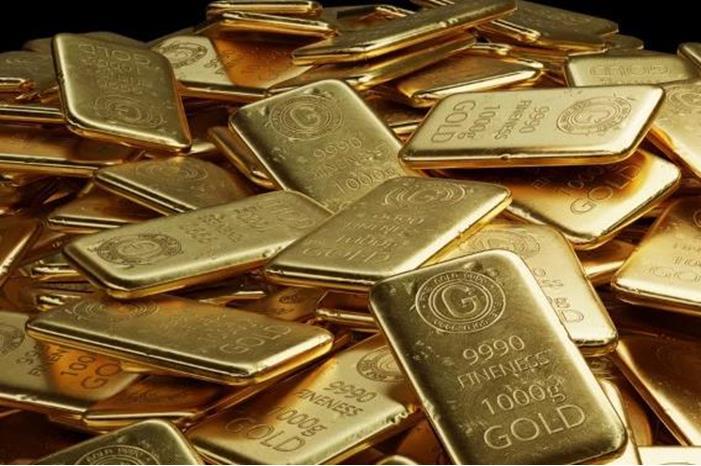 ما العوامل الاقتصادية التي تتحكم بالذهب؟