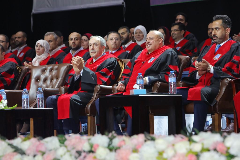 برعاية الكباريتي عمان الاهلية تحتفل بتخريج طلبتها للفصل الصيفي من الفوج 30