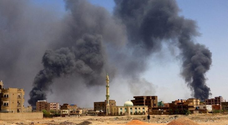 اشتباكات وغارات تودي بحياة ٢٥ شخصا بينهم طفلين في السودان
