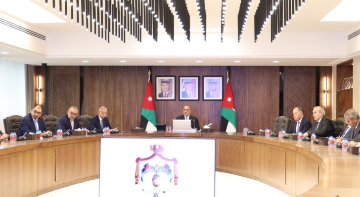 الحكومة تقر نظاما لتوسيع رقعة المشمولين بالتأمين الصحي المدني