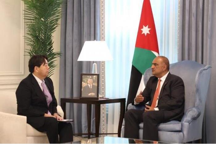 الخصاونة يشيد بدعم اليابان للتنمية الاقتصادية في الأردن