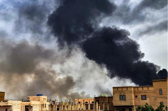 السودان.. تواصل الاشتباكات بين الجيش والدعم السريع