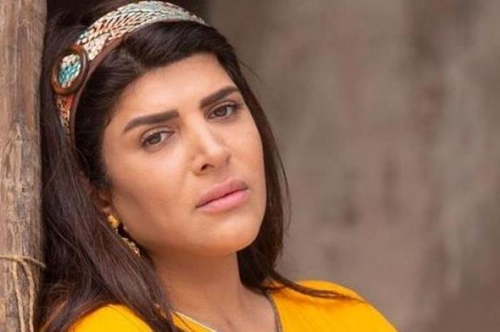 غدير السبتي في أول ظهور لها بعد وفاة والدها