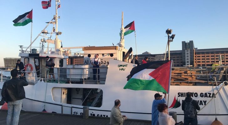 نشطاء أردنيون يدشنون حملة افتحوا موانئ غزة