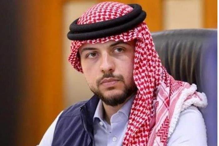 ولي العهد يعزي الملك محمد السادس