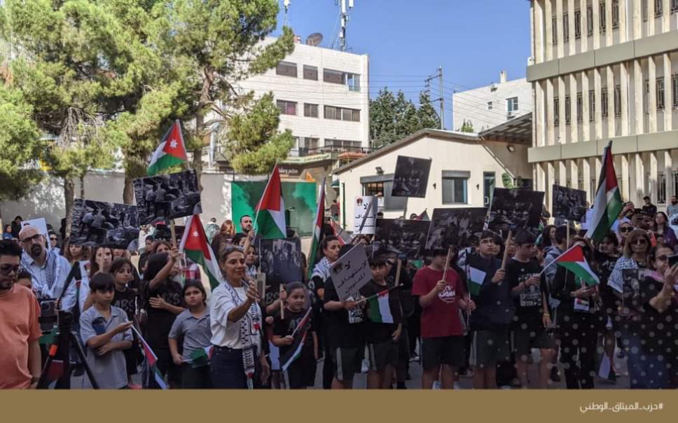 بالصور.. الميثاق الوطني ومدرسة المعمدانية ينددان قصف المستشفى المعمداني والحرب على غزة