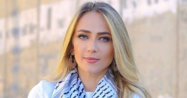 الاحتلال يعتقل الفنانة دلال أبو آمنة بسبب منشور على فيسبوك داعم لغزة