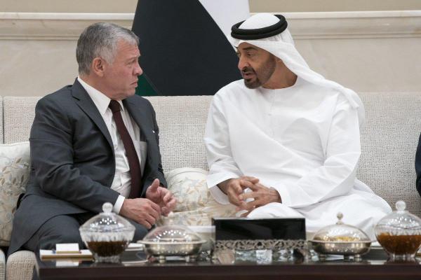 الملك يؤكد للرئيس الإماراتي للعمل معا لوقف الحرب على غزة