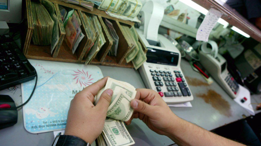 حوالات العاملين في الخارج سجلت ارتفاعًا بنسبة 4.0% في آب الماضي