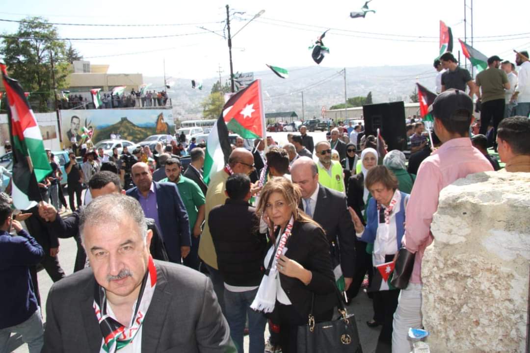 صورة حول : الميثاق الوطني يعقد وقفة تضامنية في عجلون ويؤكد الوقوف مع الأهل في غرة الميثاق الوطني يعقد وقفة تضامنية في عجلون ويؤكد الوقوف مع الأهل في غرة