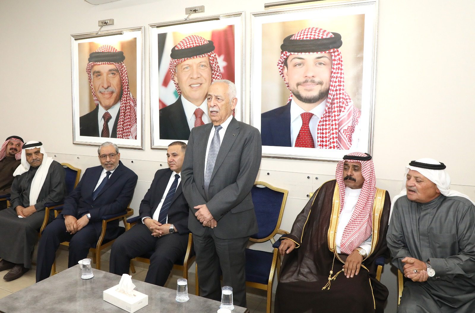 العيسوي يعزي عشيرتي الياصجين / العبادي - وآل مزرعاوي .