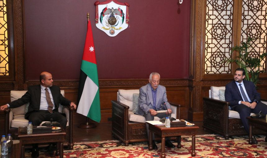 العيسوي يلتقي عددا من الوفود بالديوان الملكي الهاشمي.