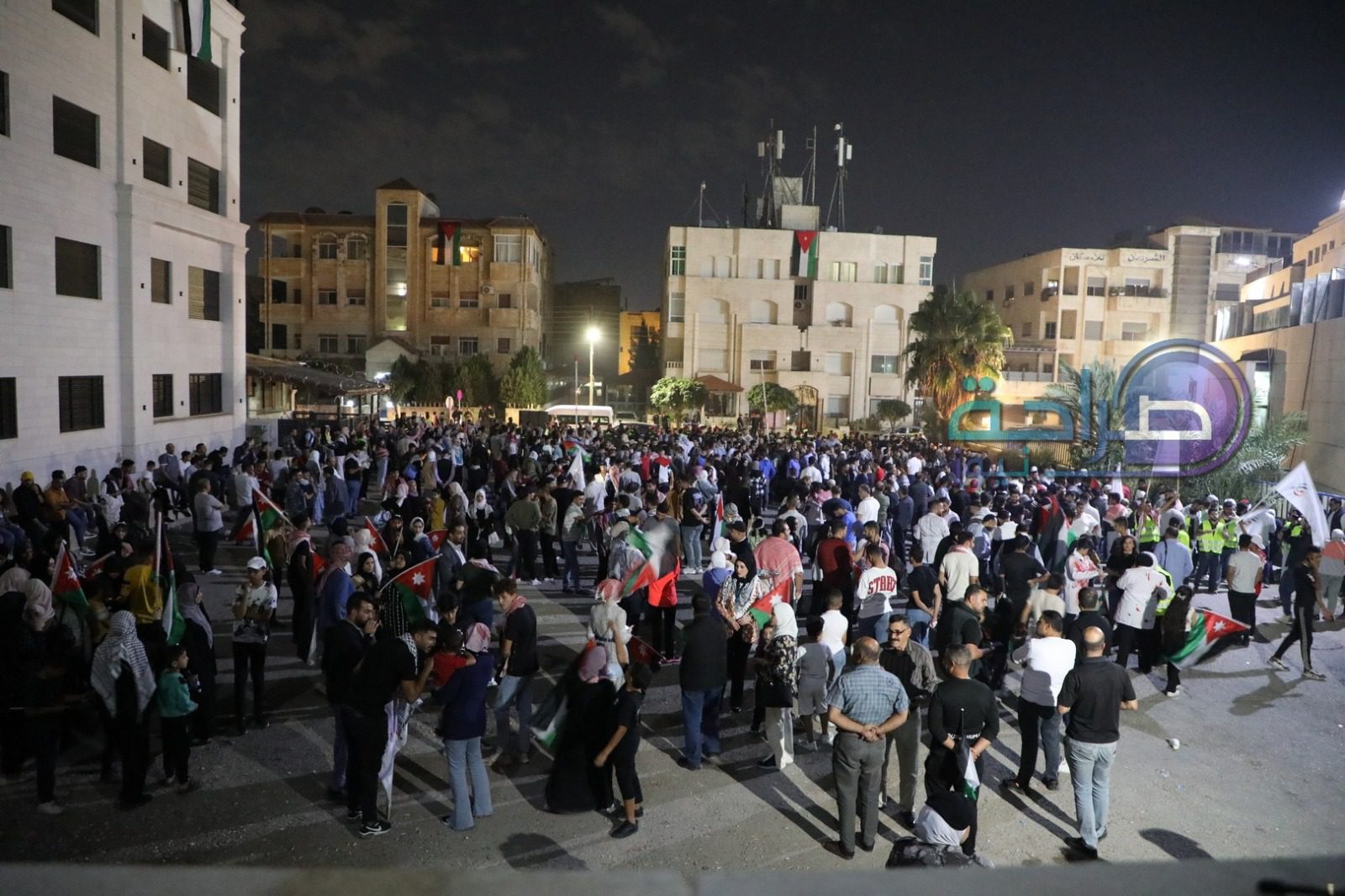 صورة حول : فيديو وصور ... وقفة تضامنية دعما لغزة بمحيط مسجد الكالوتي فيديو وصور ... وقفة تضامنية دعما لغزة بمحيط مسجد الكالوتي