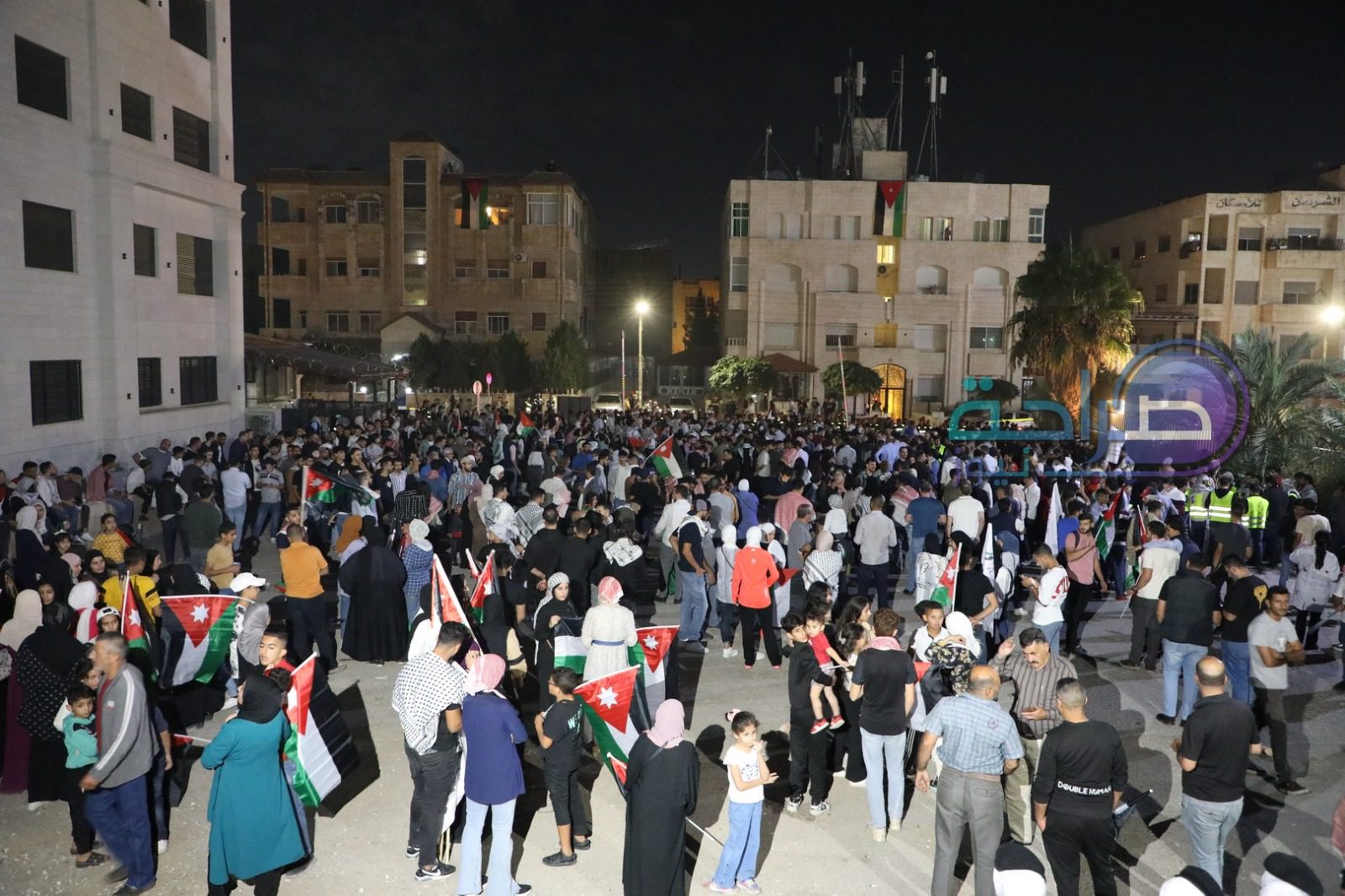 صورة حول : فيديو وصور ... وقفة تضامنية دعما لغزة بمحيط مسجد الكالوتي فيديو وصور ... وقفة تضامنية دعما لغزة بمحيط مسجد الكالوتي