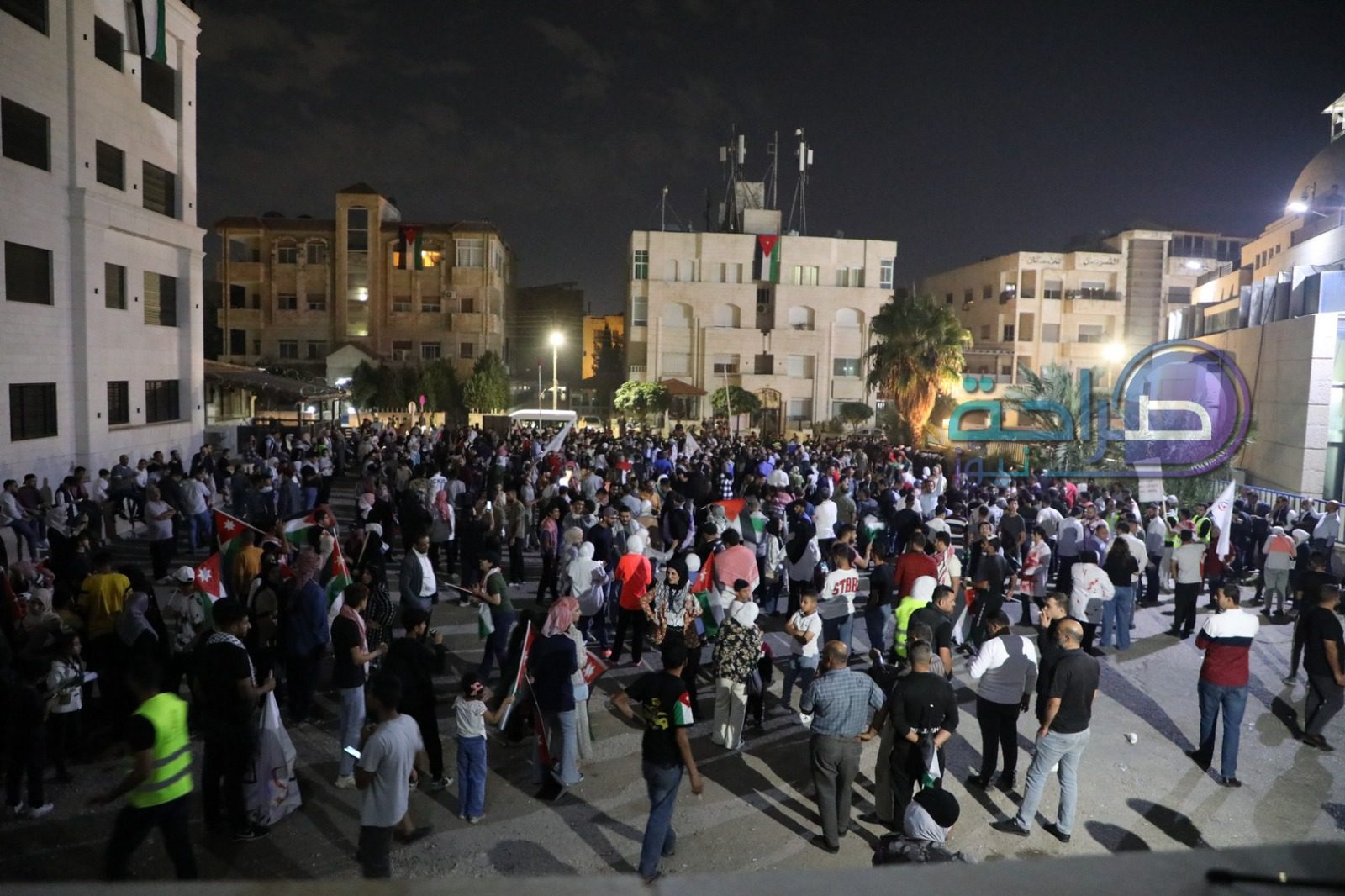 صورة حول : فيديو وصور ... وقفة تضامنية دعما لغزة بمحيط مسجد الكالوتي فيديو وصور ... وقفة تضامنية دعما لغزة بمحيط مسجد الكالوتي