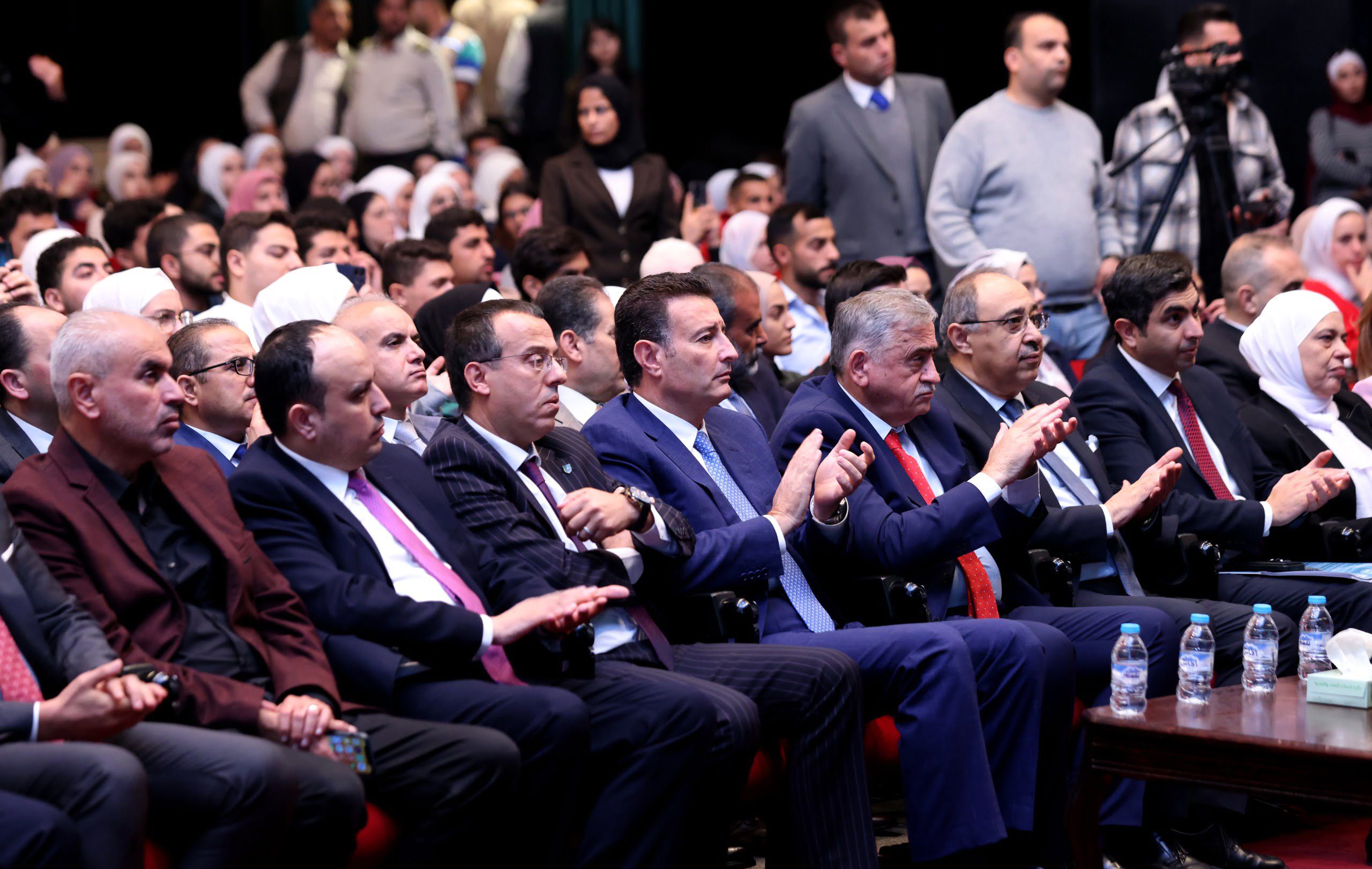 فيديو .. الصفدي يطلق من الجامعة الاردنية مبادرة العلمين
