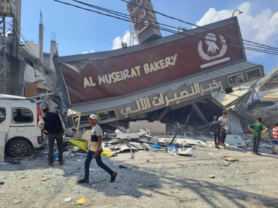 الاحتلال يقصف ١٠ مخابز في غزة منذ بدء الحرب