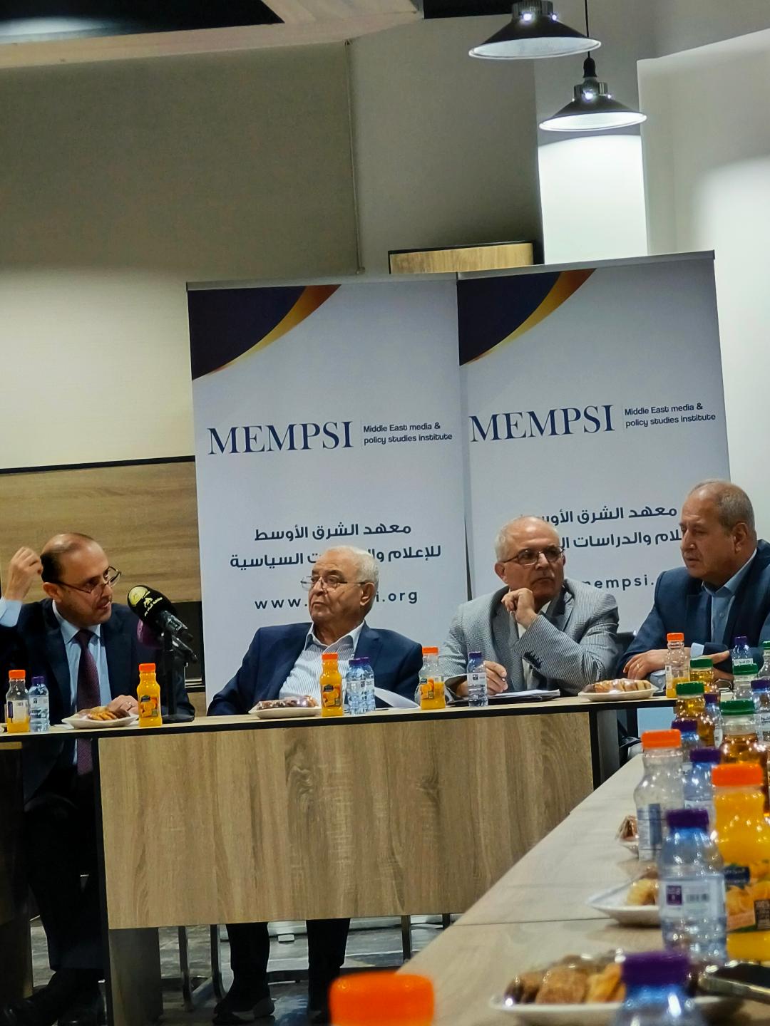 بالصور .. العبادي والمومني يوعبد الحي ينتدون في معهد الشرق الأوسط للاعلام والدراسات