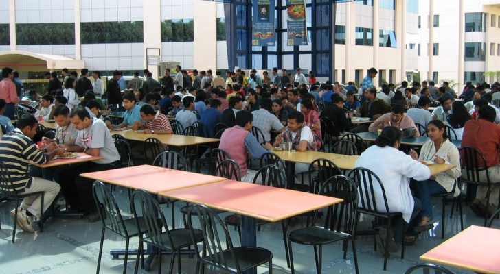 الغذاء والدواء تنفذ حملة للمطاعم والكافتيريا في الجامعات 