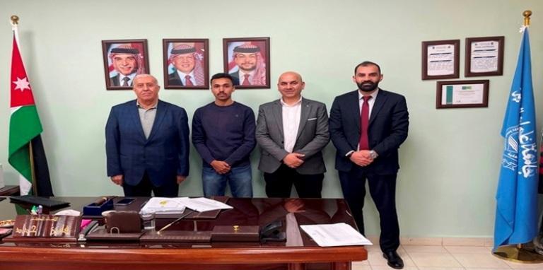 كلية الأعمال في عمان الأهلية تستضيف رئيس وحدة الجرائم الالكترونية