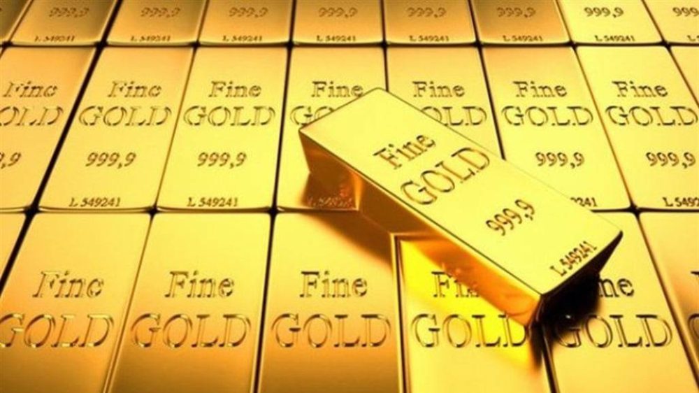 أسعار الذهب عالميا تتراجع وتتجه لأسوأ أداء أسبوعي